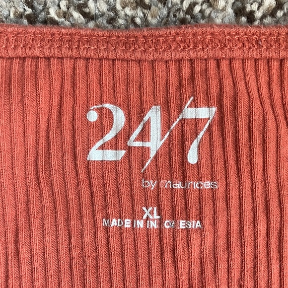 24/7 Coral Colored Tank - Picture 2 of 5